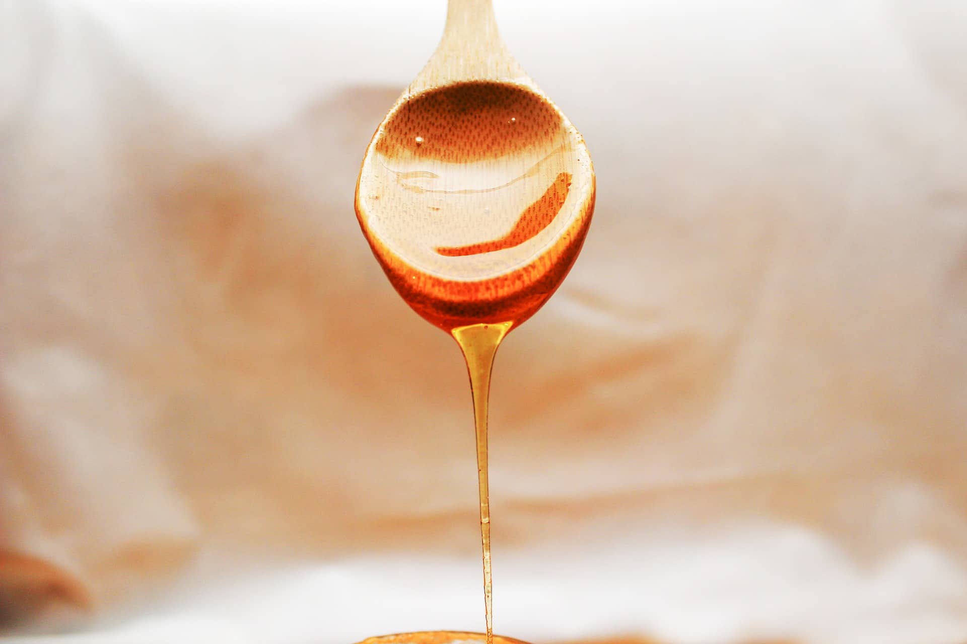 خواص دارویی موضعی عسل طبیعی: