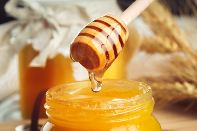 فعالیت آنتی اکسیدانی و آنتی باکتریال عسل از جمله فواید عسل طبیعی
